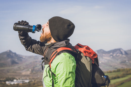 Comment Bien s’Hydrater en Randonnée ? Le Guide Complet